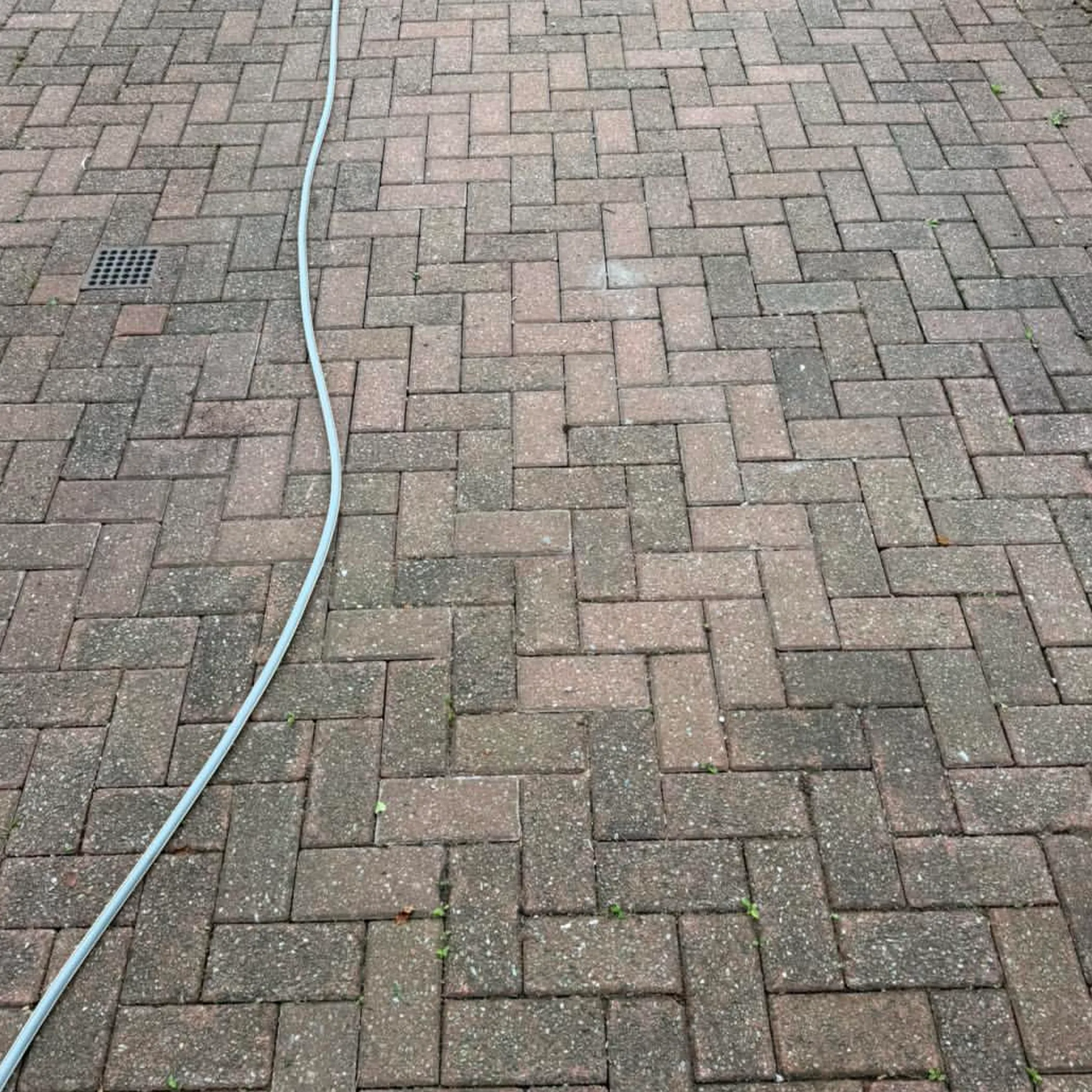 driveway cleaning scene